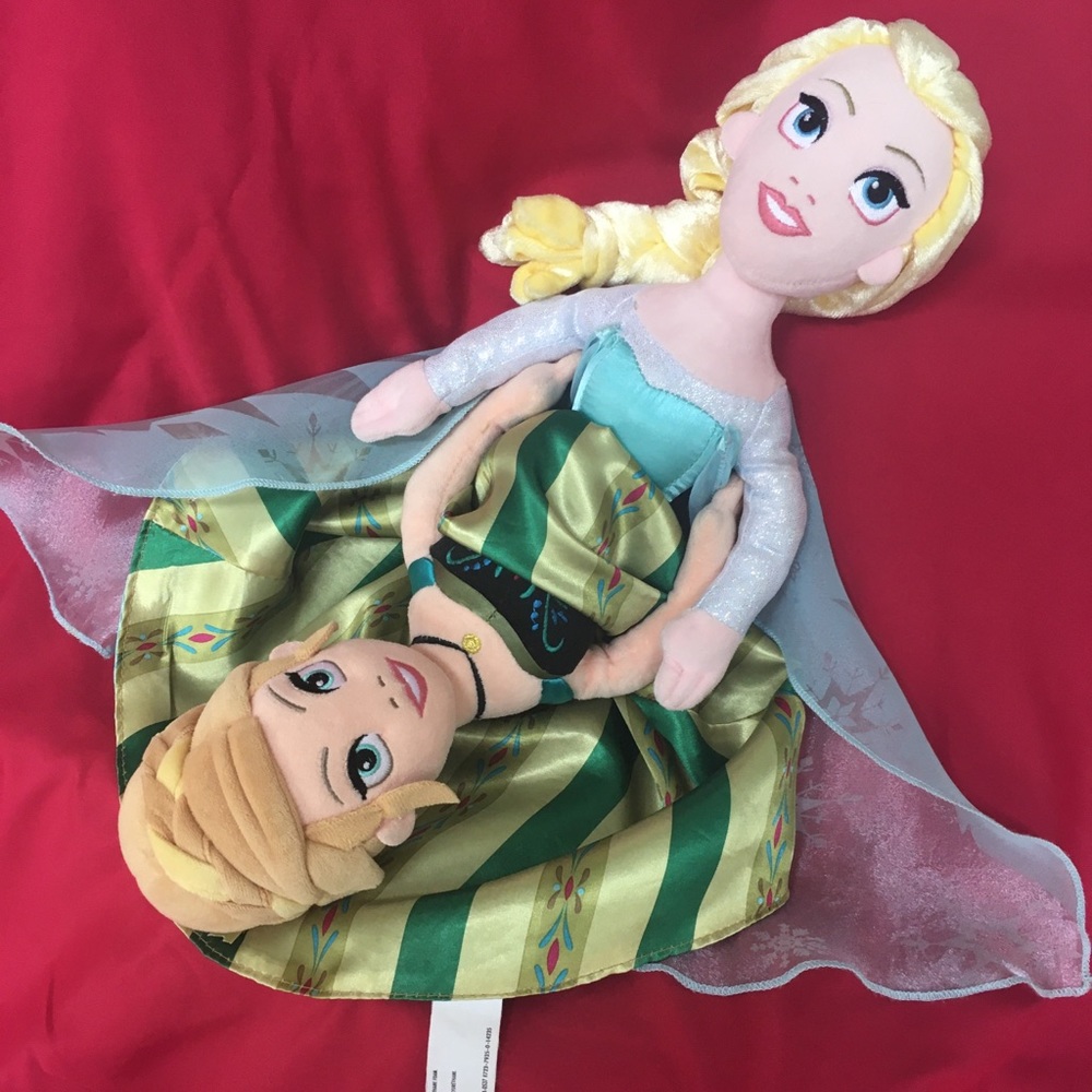 Disney Elsa & Anna Topsy Turvy Princess doll